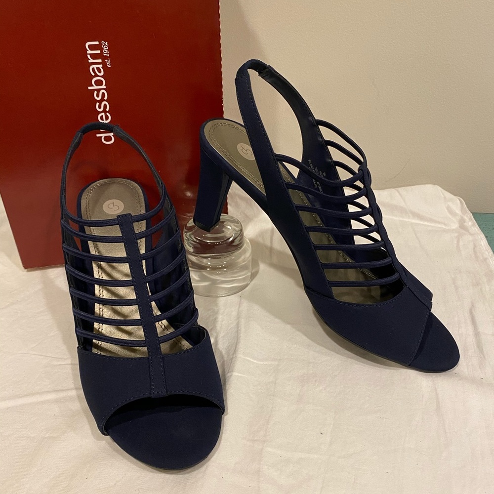 Dress barn sandals navy 9 m